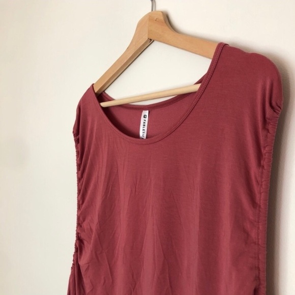 Fabletics Kaya Tank Size 3X NWT - Picture 7 of 11